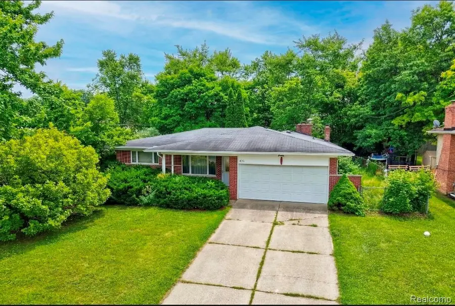 439 Windmill Point Drive, Flushing, MI 48433 - #2