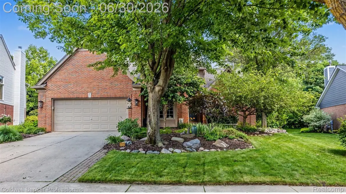 1085 Bloomview Circle, Rochester, MI 48307 - #1