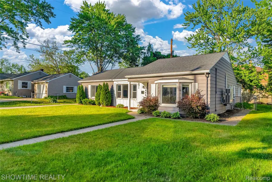 3444 Maple Street, Port Huron, MI 48060 - #2