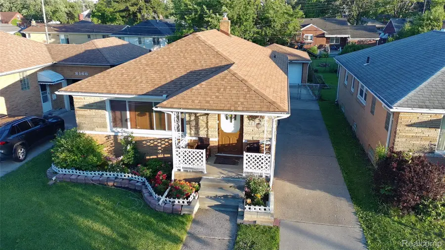 8152 Potomac, Center Line, MI 48015 - #3