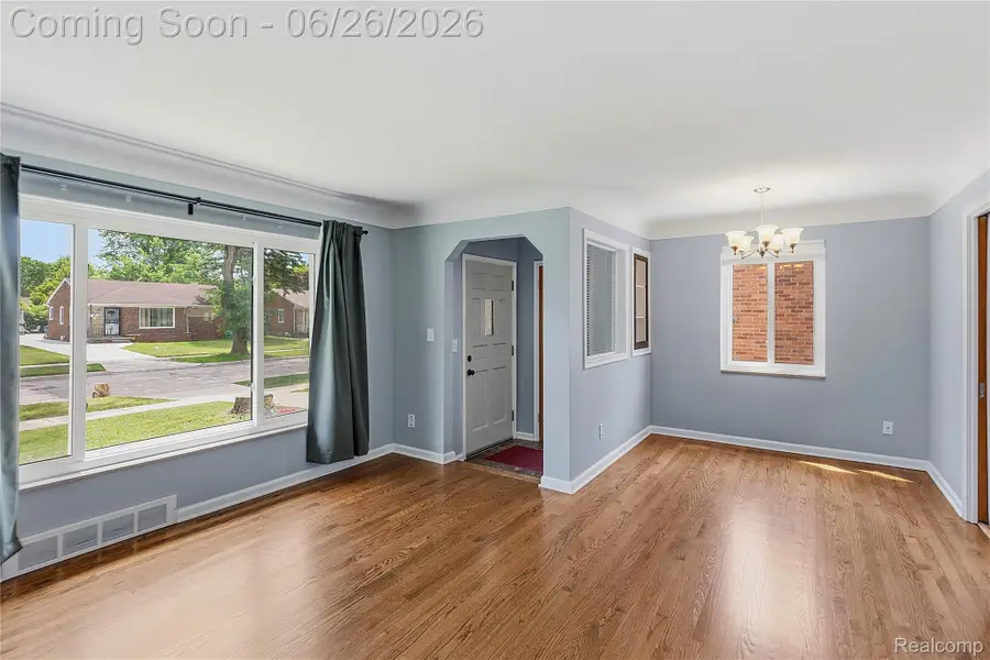 24671 Kenosha Street, Oak Park, MI 48237 - #3