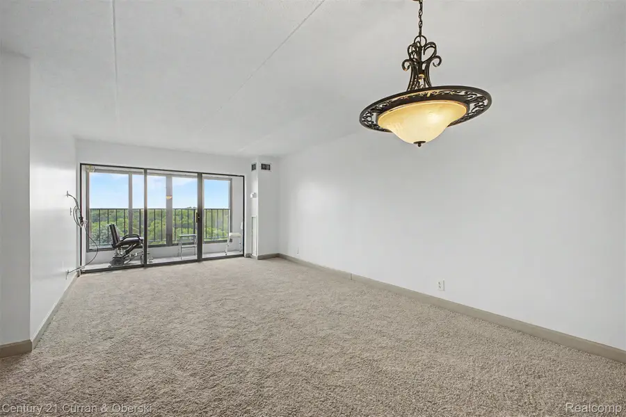 21800 Morley Avenue #1018, Dearborn, MI 48124 - #2