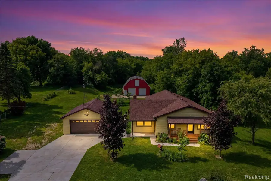 5366 E Mount Morris Road, Genesee, MI 48458 - #2