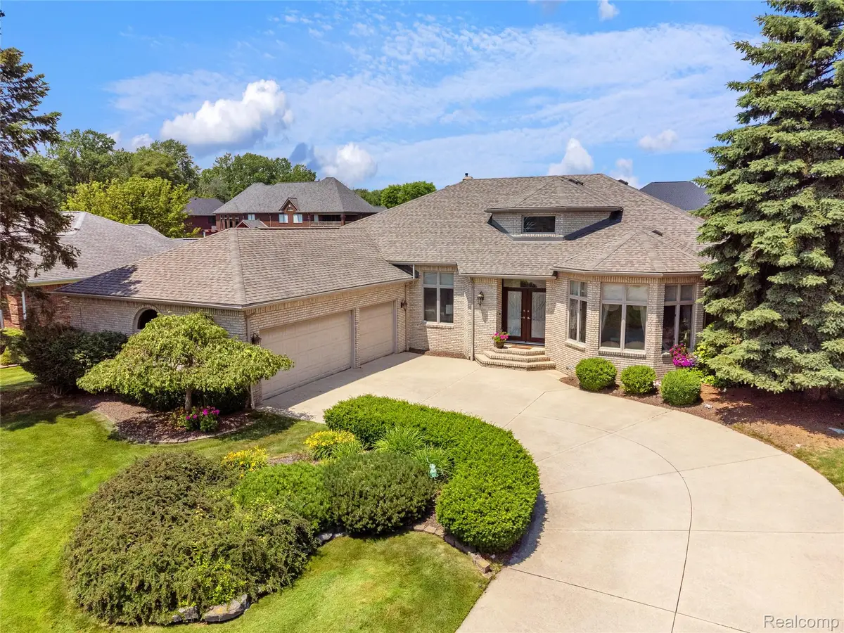 49539 Nautical Drive, Chesterfield, MI 48047 - #1