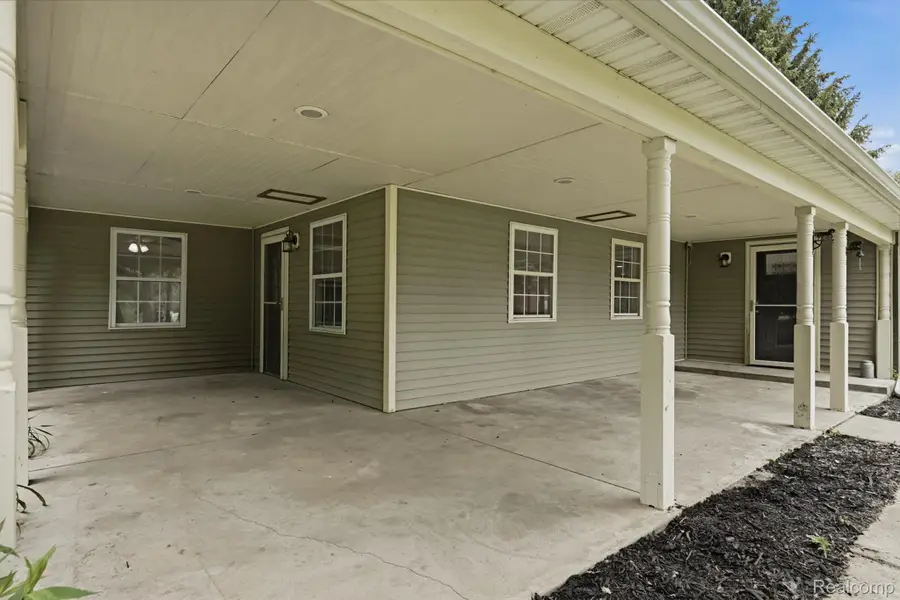 8573 W Lovejoy Road, Byron, MI 48418 - #3