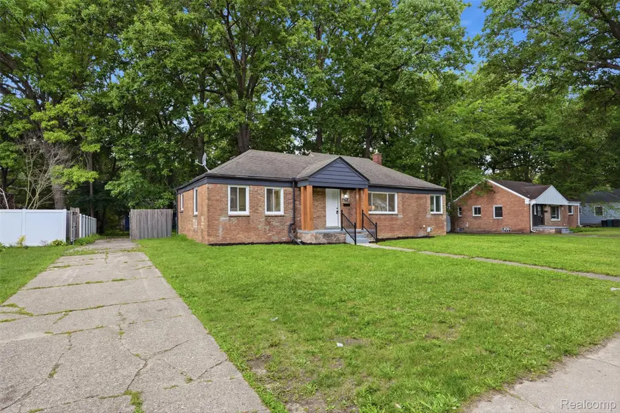 21161 Westhampton Street, Oak Park, MI 48237 - #3