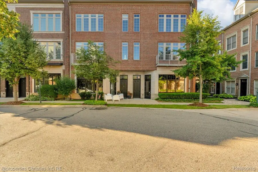 2222 Attard Street, Birmingham, MI 48009 - #3