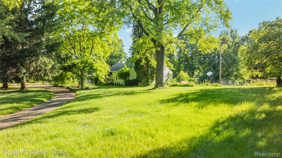 9585 N Eston Road, Clarkston, MI 48348 - #3