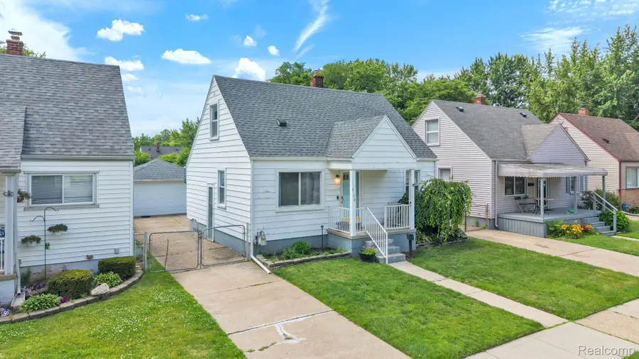 4148 Academy Street, Dearborn Heights, MI 48125 - #2