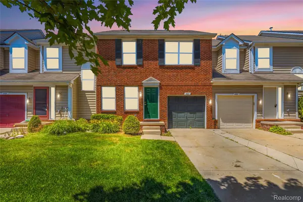 221 Tucker Street, Pontiac, MI 48341