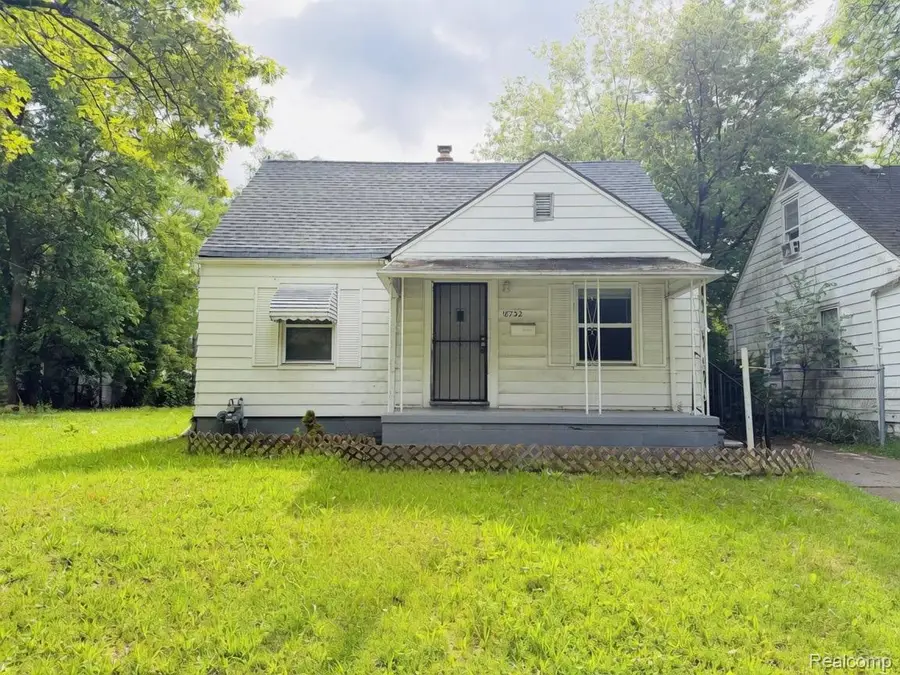 18732 Greenview Avenue, Detroit, MI 48219 - #3