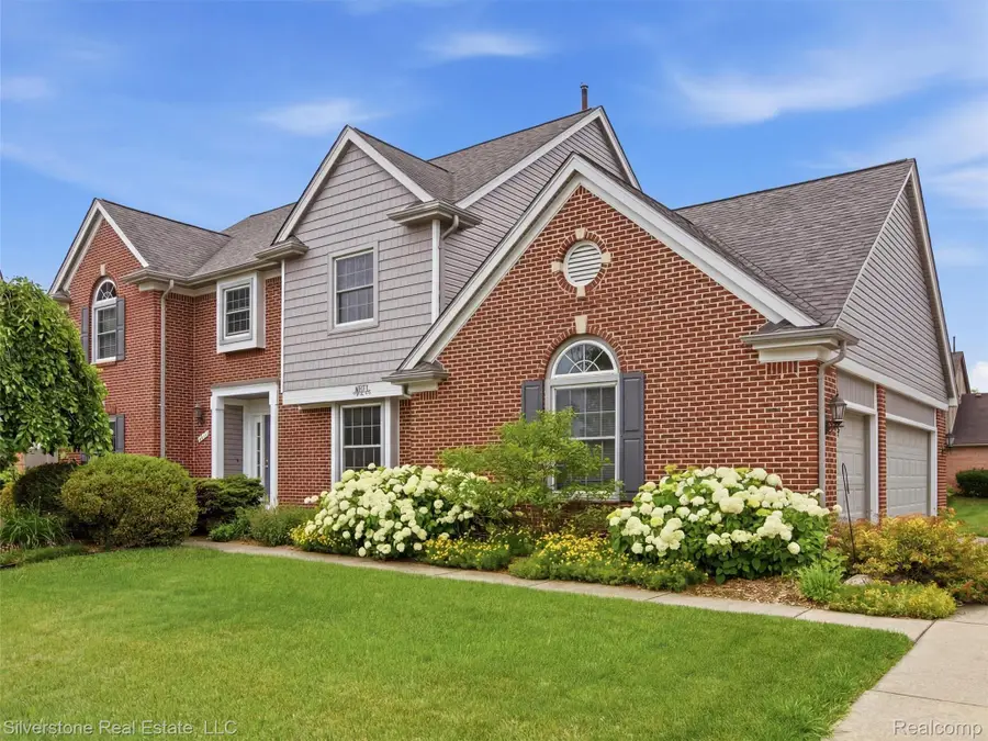 6577 Edith Court, Troy, MI 48085 - #2