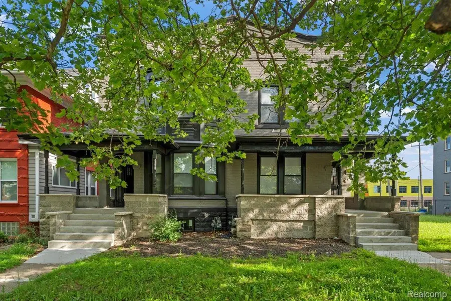 58 E Philadelphia Street E, Detroit, MI 48202 - #2