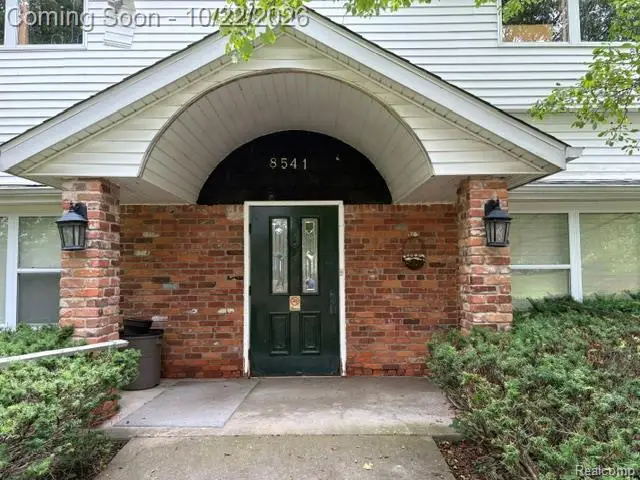 8541 N Eston Road, Clarkston, MI 48348 - #1