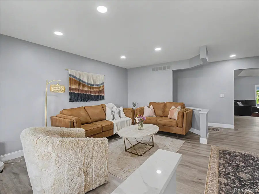 2419 Fox Hill Drive, Sterling Heights, MI 48310 - #3