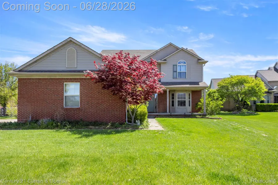 30537 Linden Court, Flat Rock, MI 48134 - #2