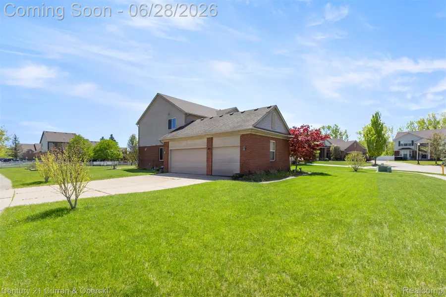 30537 Linden Court, Flat Rock, MI 48134 - #3