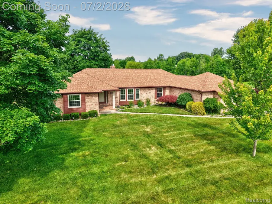 1225 Old Timber Trail, Flint, MI 48532 - #2