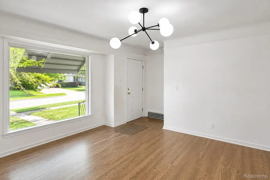 12087 Heyden Street, Detroit, MI 48228 - #2