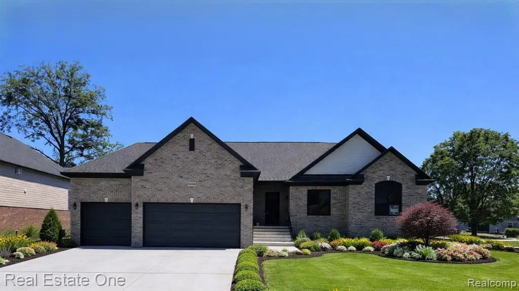 50402 Oakbrooke Drive E, Chesterfield, MI 48047 - #1