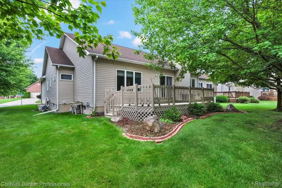 1518 Wildwood Court, Flint, MI 48532 - #2
