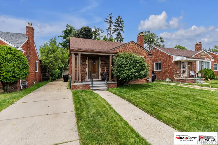 17585 Whitcomb Street, Detroit, MI 48235 - #2