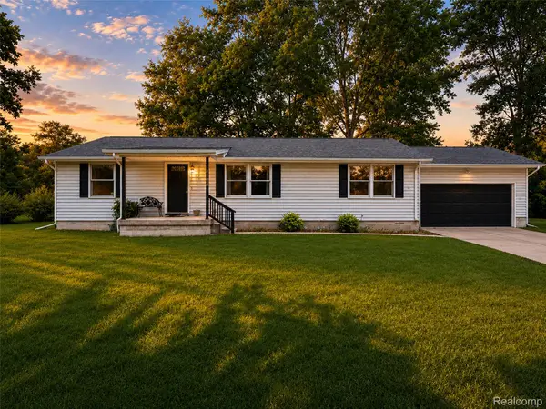 13129 Evelyn Court, Belleville, MI 48111