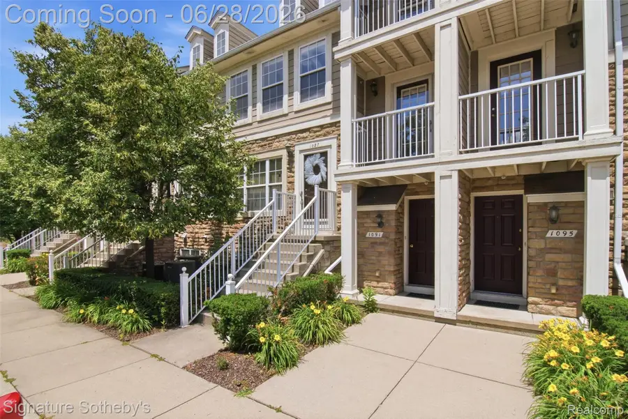 1091 Beaver Run, Troy, MI 48083 - #2