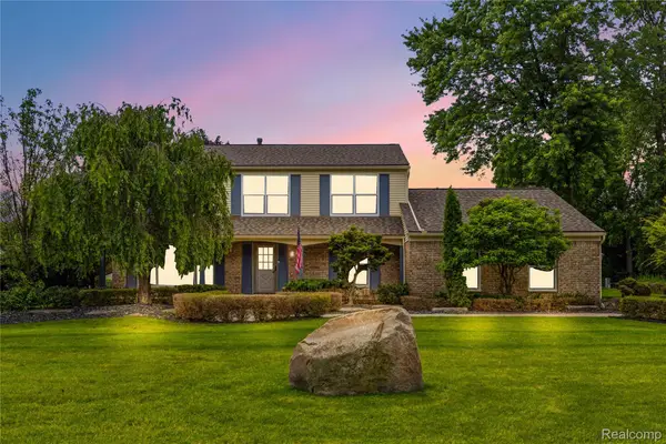 3495 Macnichol Trail, WestBloomfield, MI 48323