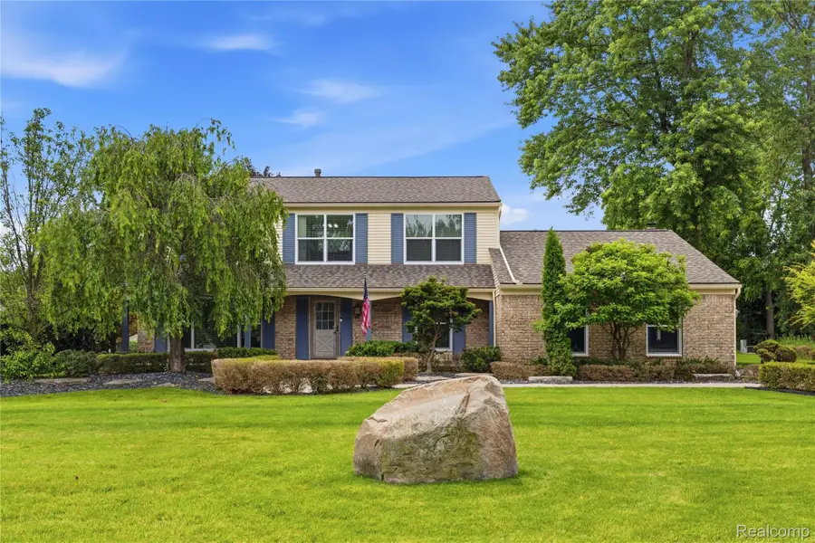 3495 Macnichol Trail, West Bloomfield, MI 48323 - #2