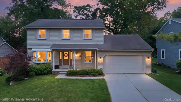 1479 Chanticlair Circle, Wixom, MI 48393