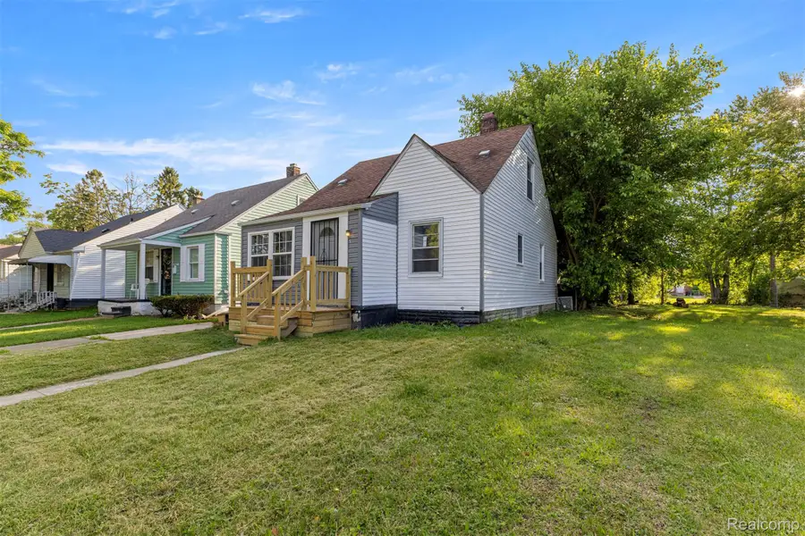 7415 Plainview Avenue, Detroit, MI 48228 - #3