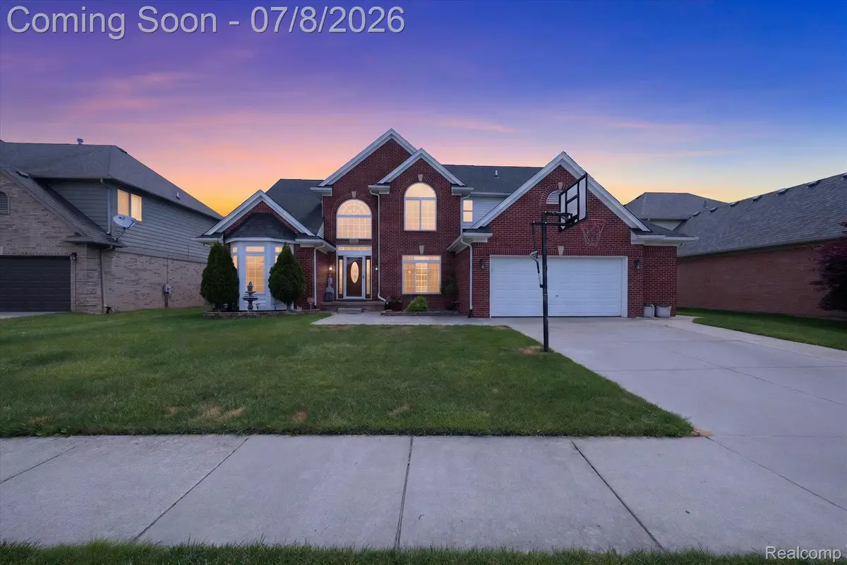 48166 Ellington Drive, Macomb, MI 48044 - #1
