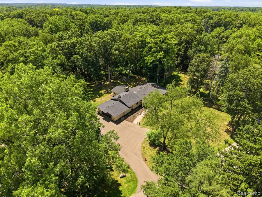 30715 N Greenbriar Road, Franklin, MI 48025 - #2