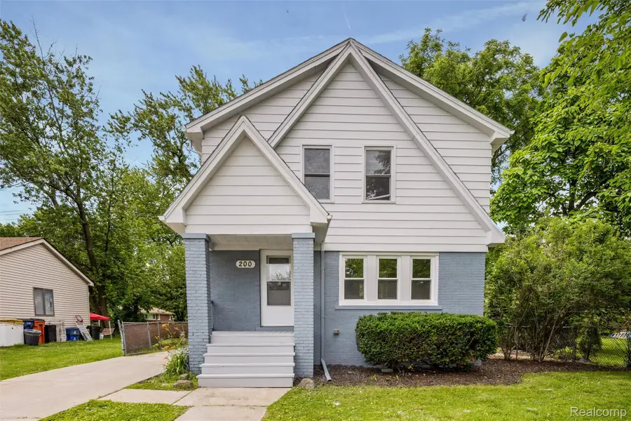200 Alice Avenue, Bloomfield Hills, MI 48302 - #2