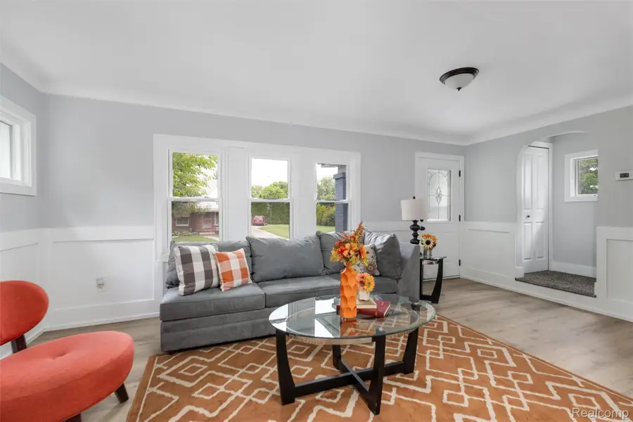 200 Alice Avenue, Bloomfield Hills, MI 48302 - #3