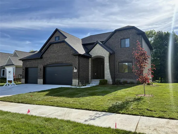 49241 London Bridge Drive, Macomb, MI 48042