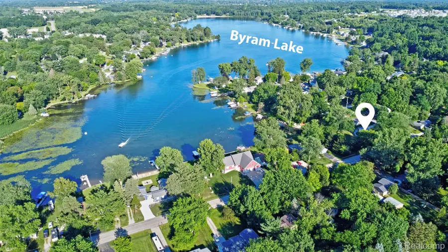 6342 Restwood Drive, Linden, MI 48451 - #2