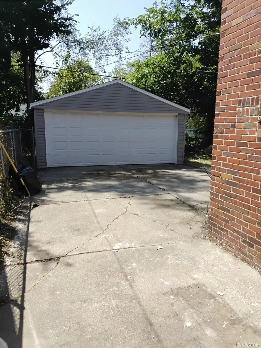 17367 Huntington Road, Detroit, MI 48219 - #2