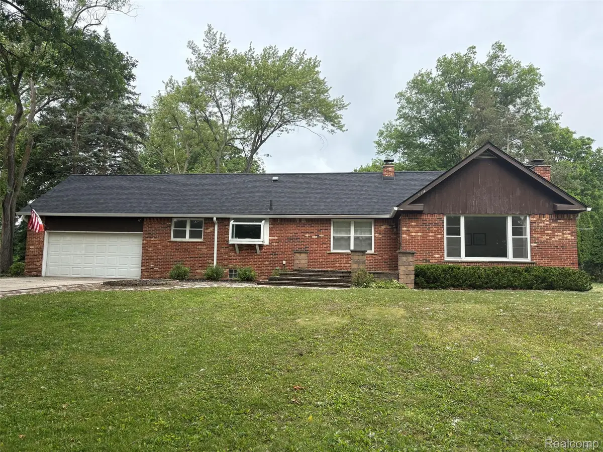 24567 Westmoreland Drive, Farmington, MI 48336 - #1