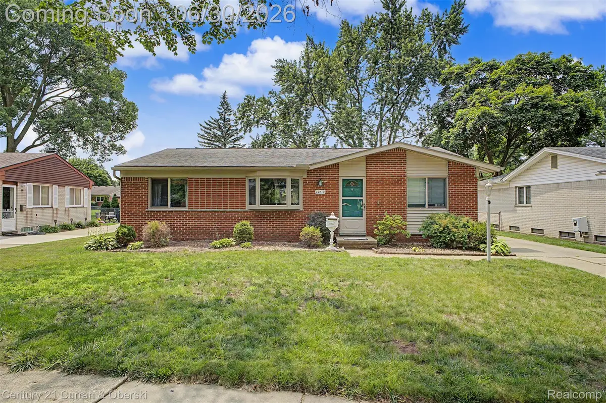 42519 Applecreek Drive, Plymouth, MI 48170 - #1