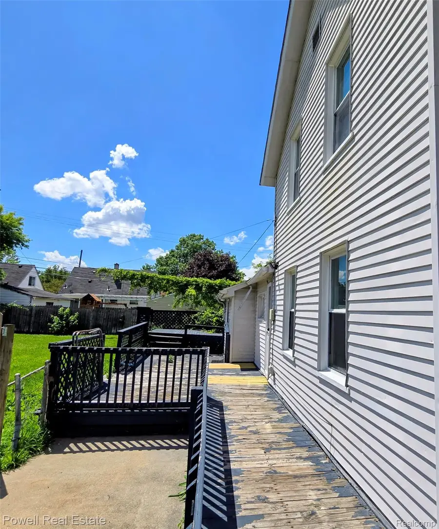 25621 Send Street, Roseville, MI 48066 - #2