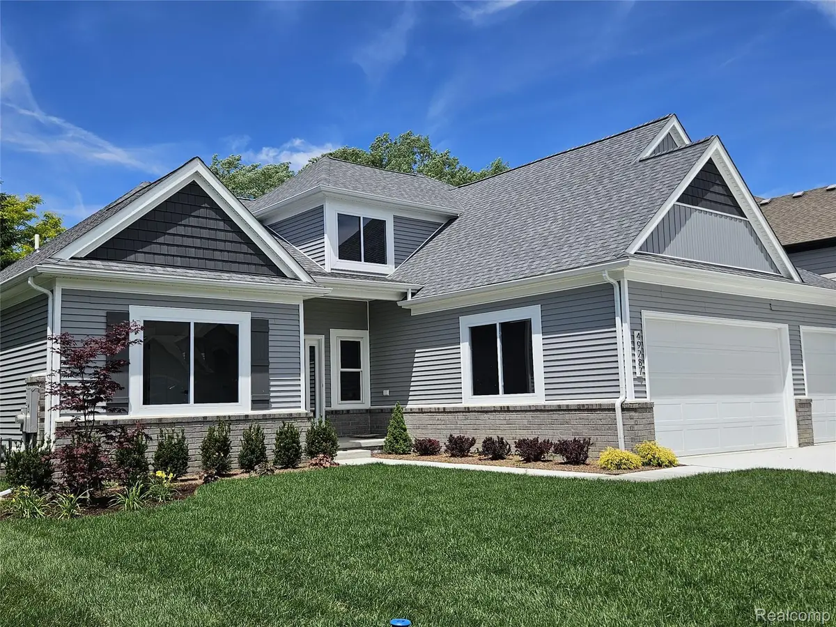 49287 London Bridge Drive, Macomb, MI 48044 - #1
