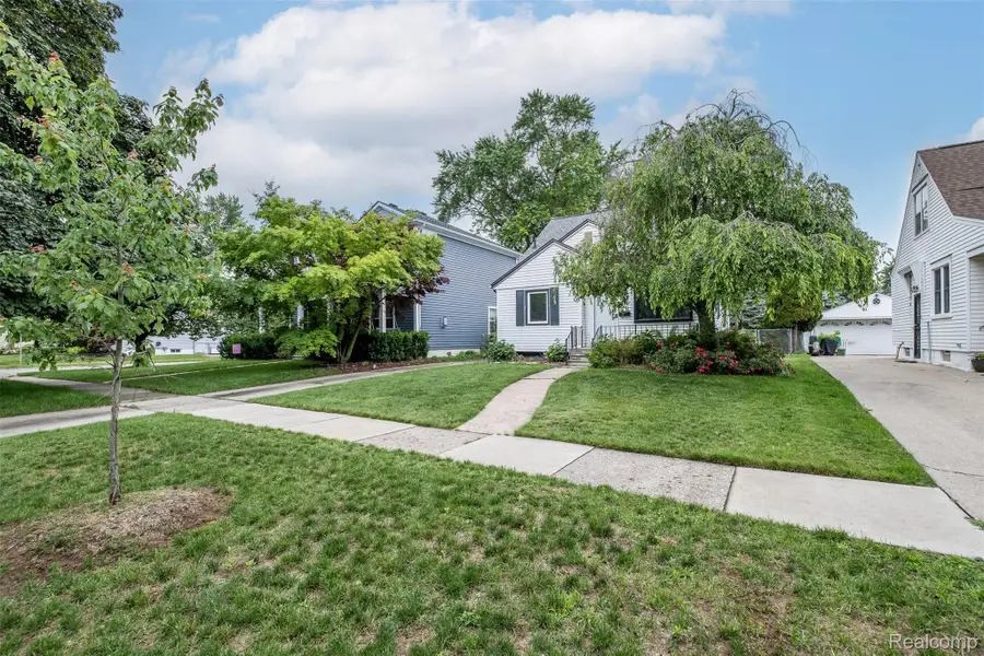 807 Vermont Avenue, Royal Oak, MI 48067 - #3