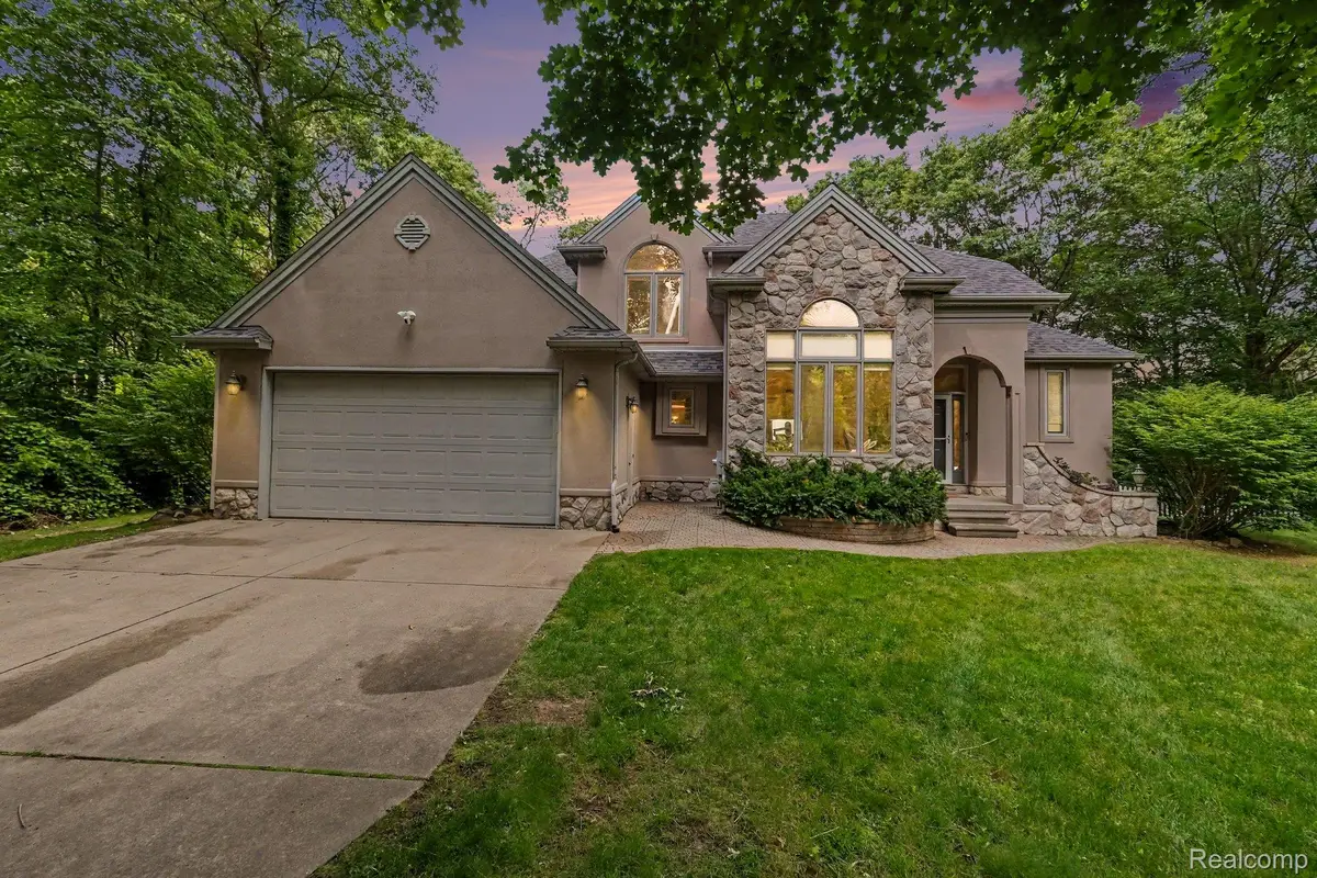 13445 Chateau Cove Drive, Holly, MI 48442 - #1