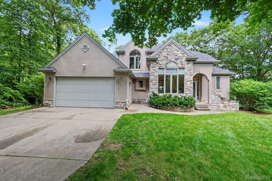 13445 Chateau Cove Drive, Holly, MI 48442 - #3