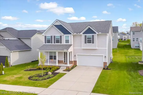 8401 Sharon Drive, WhiteLake, MI 48386