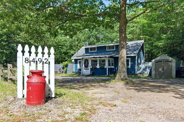8492 N Br Us 31 Road, Pentwater, MI 49449