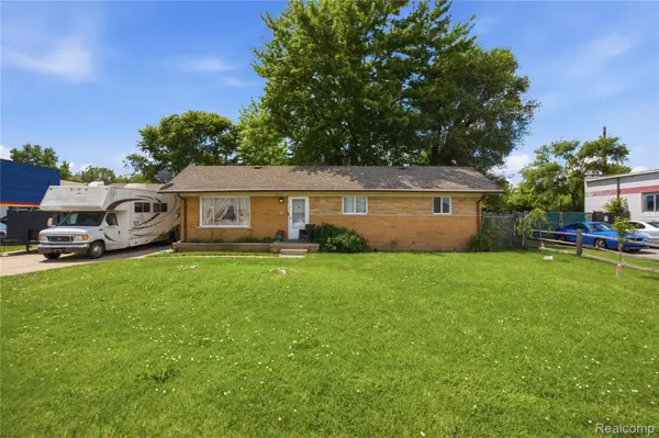 117 N Groesbeck Highway, MtClemens, MI 48043