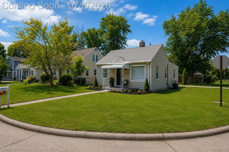 22591 Tulane Avenue, Farmington Hills, MI 48336 - #2